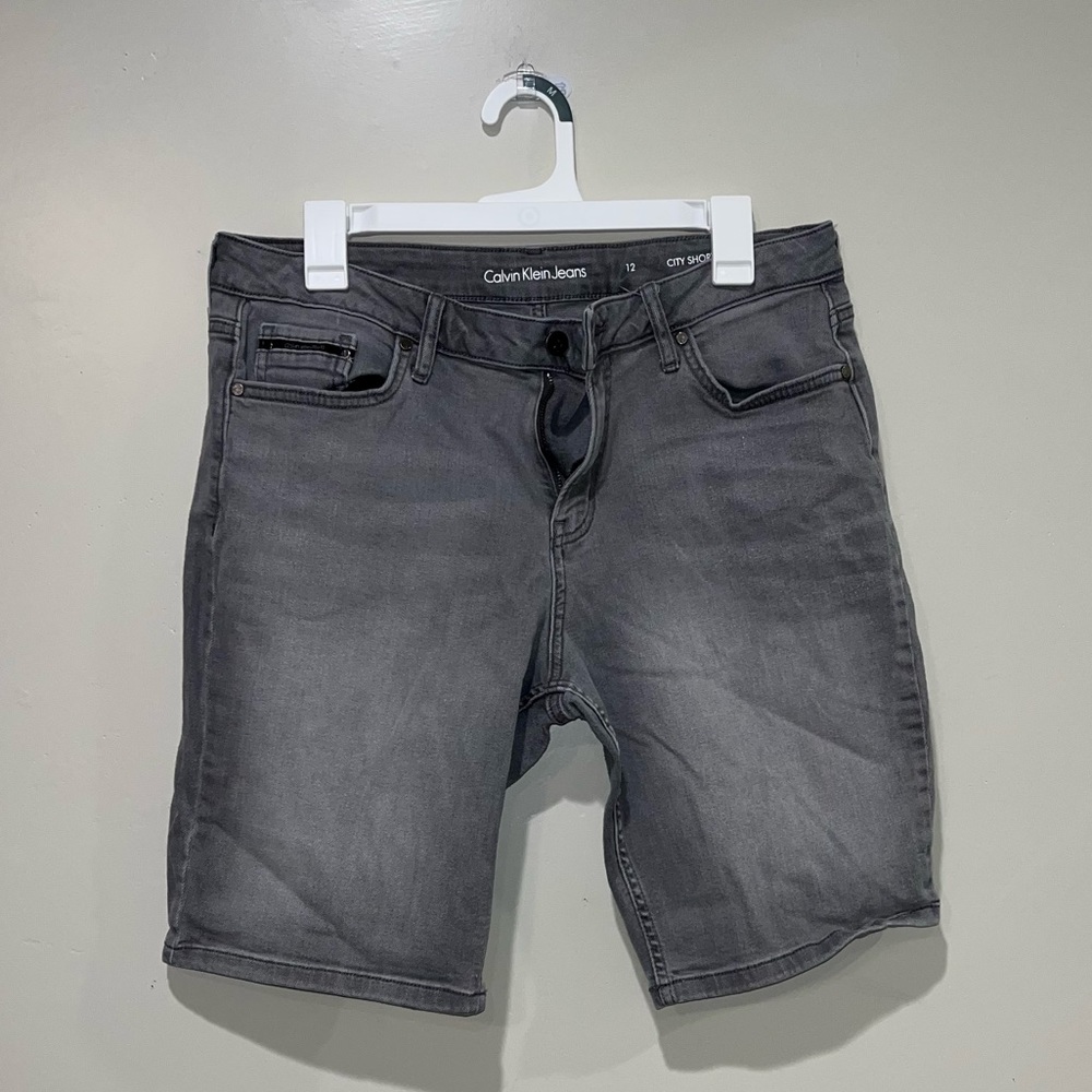 Calvin Klein Jeans Gray Bermuda Shorts City Style Women's Size 12 Cotton